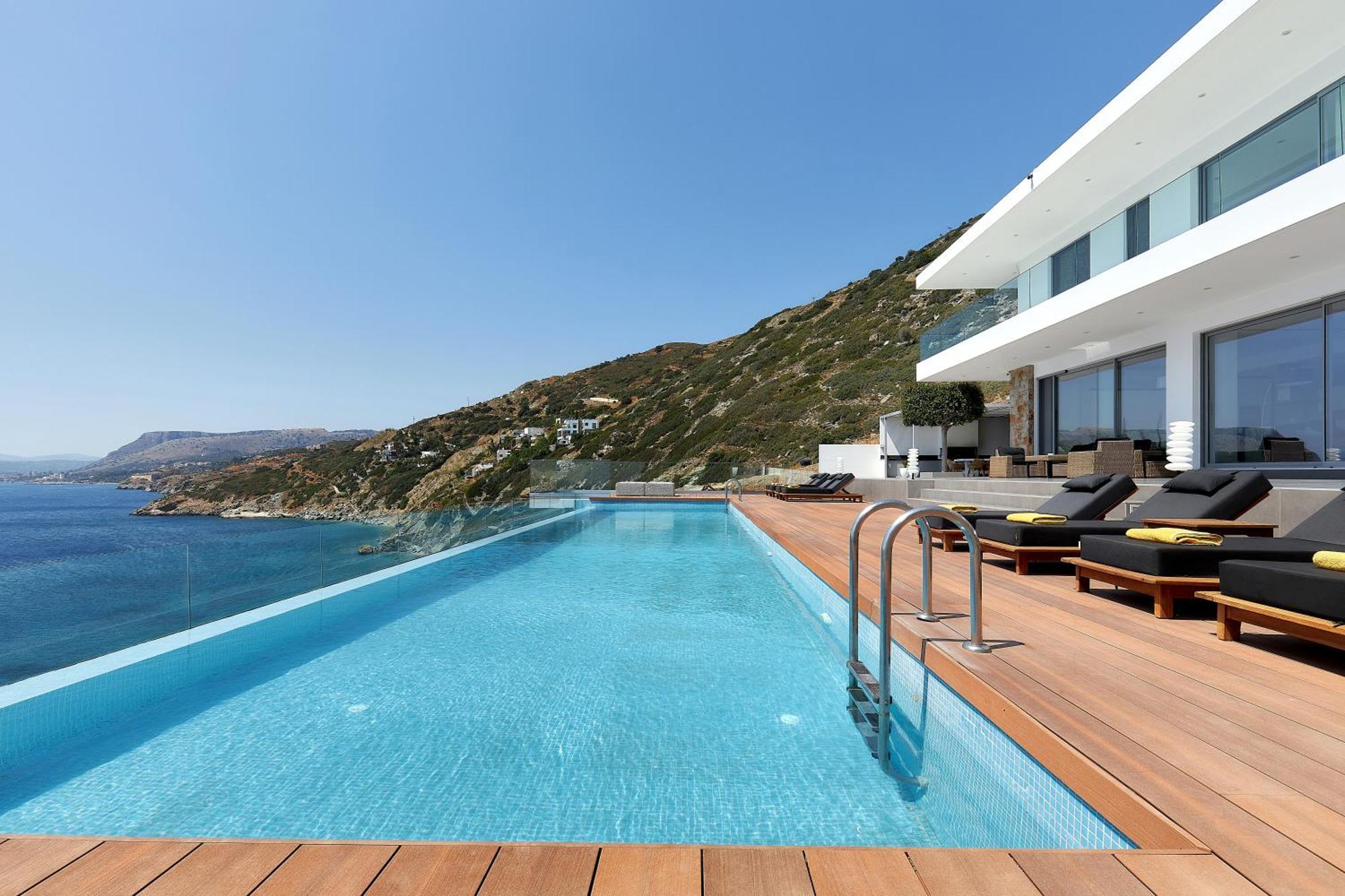 Beachfront Villa In Crete - Epavli Luxury Villa Agia Pelagia Екстериор снимка