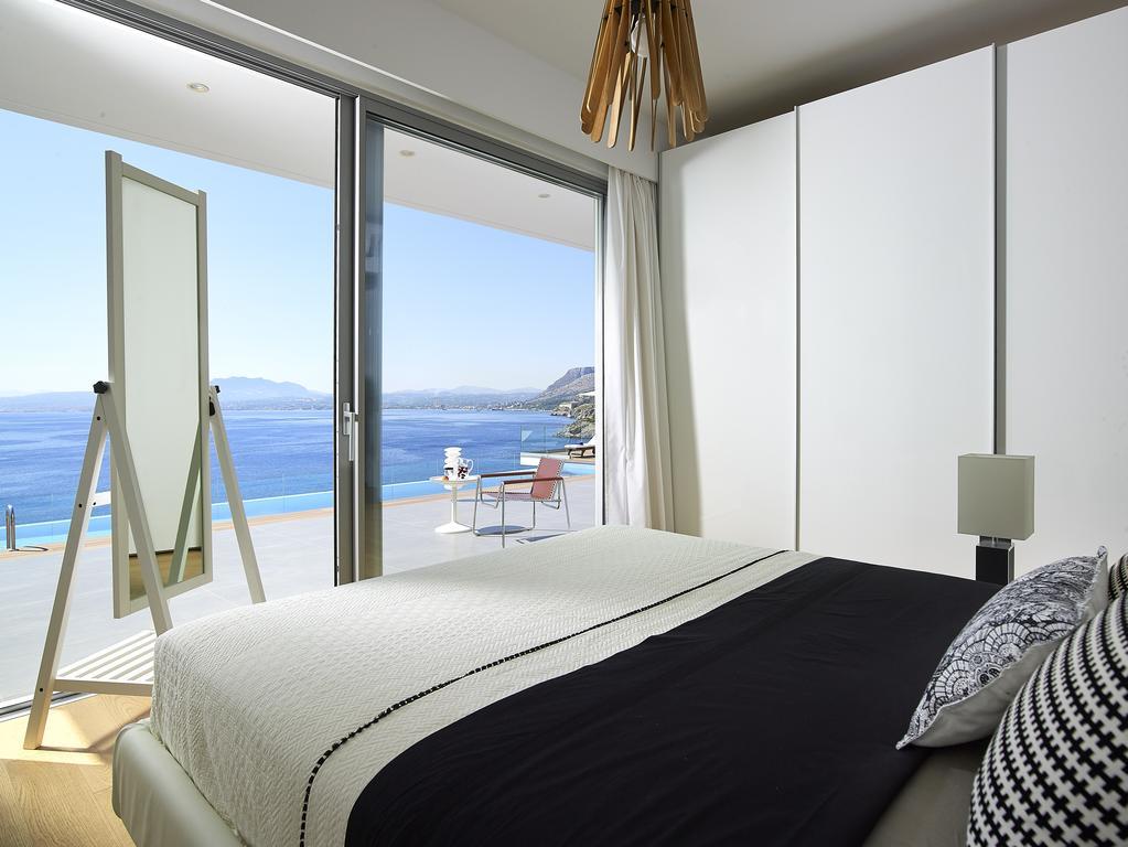 Beachfront Villa In Crete - Epavli Luxury Villa Agia Pelagia Екстериор снимка
