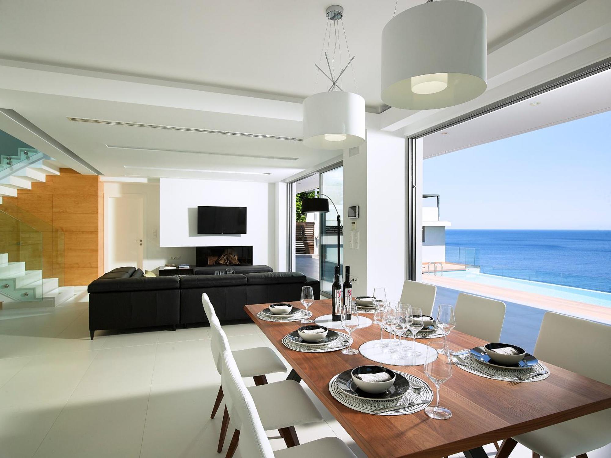 Beachfront Villa In Crete - Epavli Luxury Villa Agia Pelagia Екстериор снимка